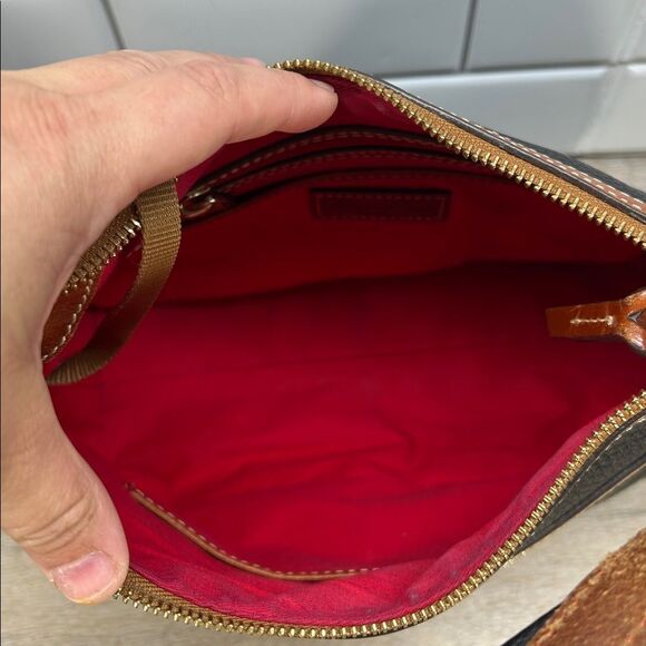 4302 Dooney & Bourke black brown leather crossbody - Picture 4 of 15